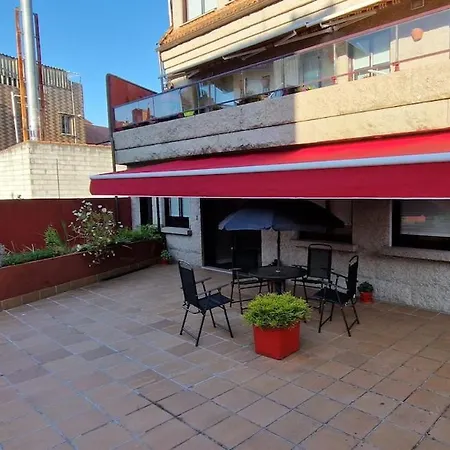 En El Centro, Garaje Privado Y Terraza *