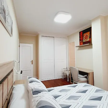 En El Centro, Garaje Privado Y Terraza