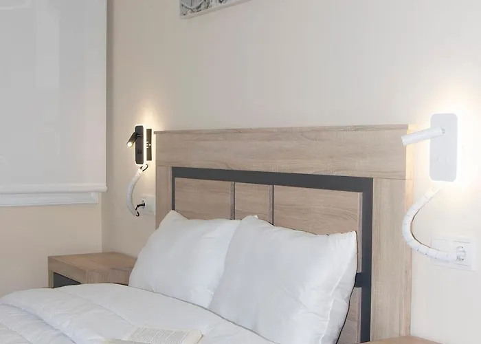 En El Centro, Garaje Privado Y Terraza O Grove