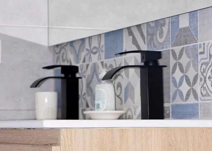 En El Centro, Garaje Privado Y Terraza